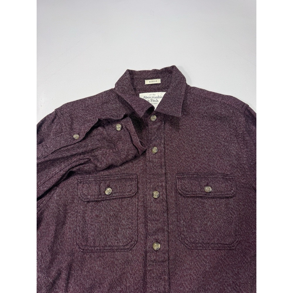 Abercrombie & Fitch Shirt Mens Medium Burgundy Button Up Muscle Fit Flannel Camp